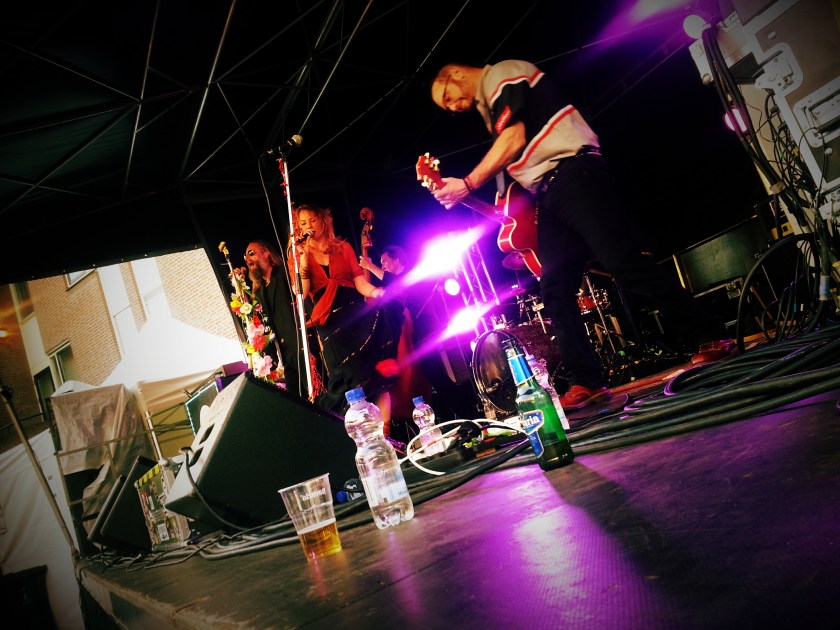 Casa De La Muerte op het   Pinksterpodium van Lokaal42.